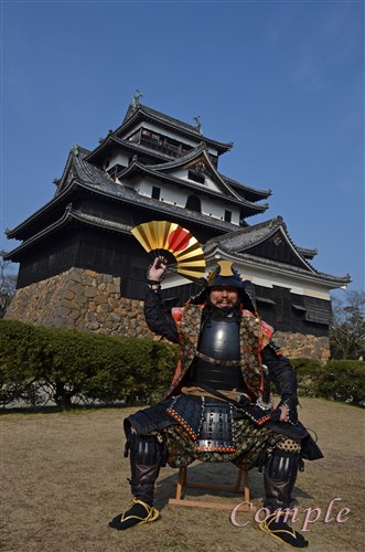 松江城と若武者
